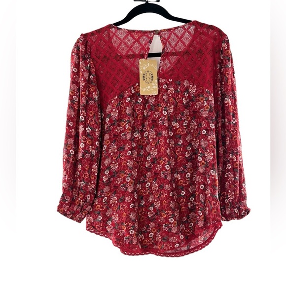 NWT Mason & Belle Red Floral Long Sleeve Top with Lace S - Picture 5 of 6